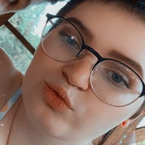 Meet your Posher, Hailey